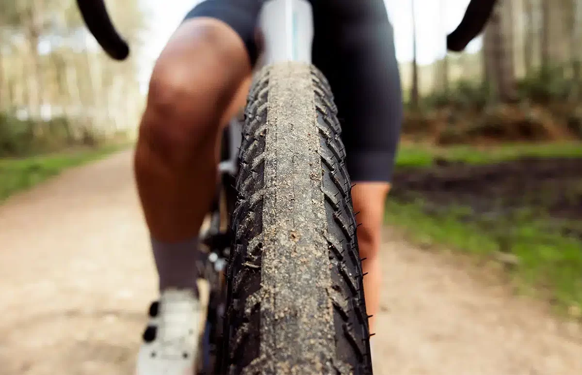 人気のグラベルタイヤの「耐パンクモデル」GRAVELKING ZX＋が入荷して